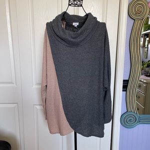 LuLaRoe Kristen with awesome waffle textured fabric. Colors are grey and beige.